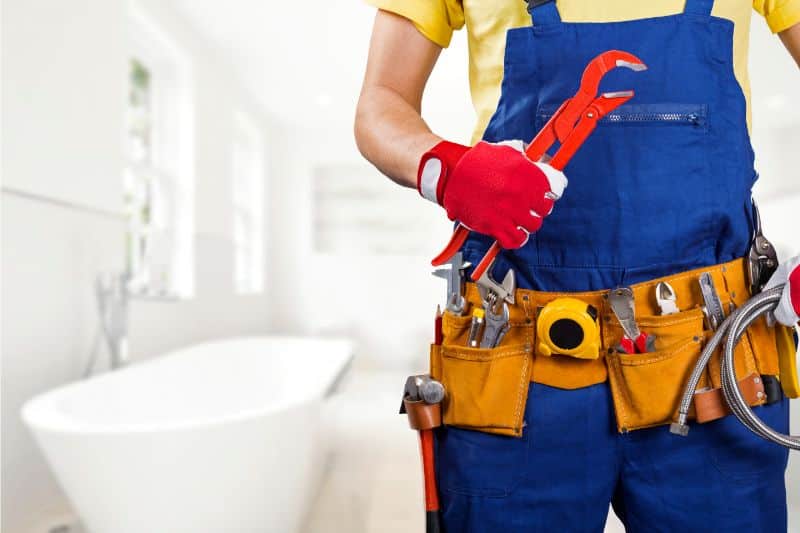 how-to-become-a-plumber | Fast Labour Hire an image of how to become a plumber